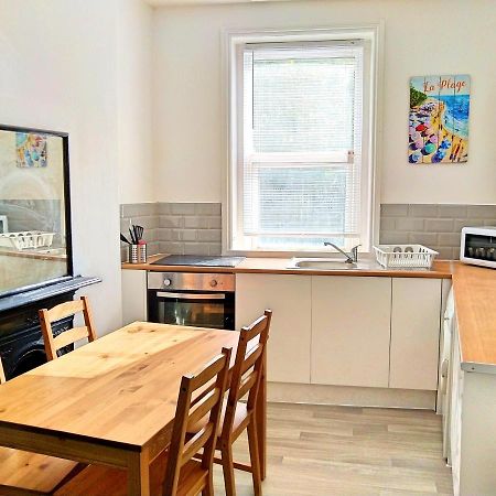 Entire Floor 2 Bedrooms On Westcliff Bornemouth Extérieur photo