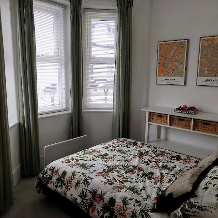 Entire Floor 2 Bedrooms On Westcliff Bornemouth Extérieur photo